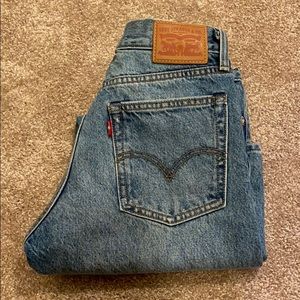 VINTAGE womens 25 Levi jeans